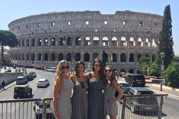 the-colosseum-girls